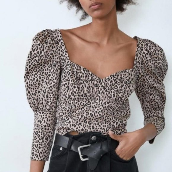 Zara Tops - ZARA ANIMAL PRINT POPLIN TOP LARGE